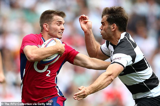 Harry Randall (left) gave a try after his pass was intercepted by Charles Ollivon