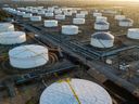 Oil stocks have had a tough few weeks, but energy analyst Eric Nuttall still thinks the fundamentals underpinning the sector are strong.