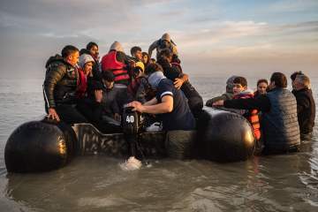 Channel crossings by migrants could reach 50,000 this year, says immigration minister